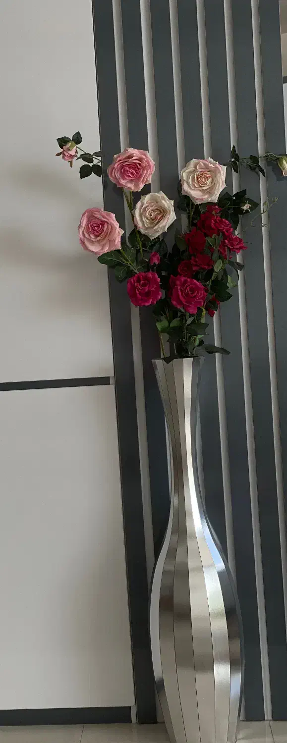 گل لمسی خارجی|گل مصنوعی|گلستان (تهران), |دیوار