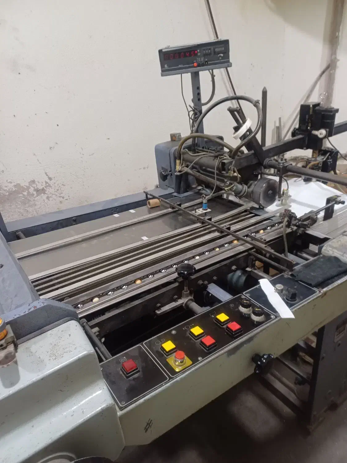 ورق تاکن حرفه ای نیازمندیم|استخدام صنعتی، فنی، مهندسی|تهران, هاشمآباد|دیوار