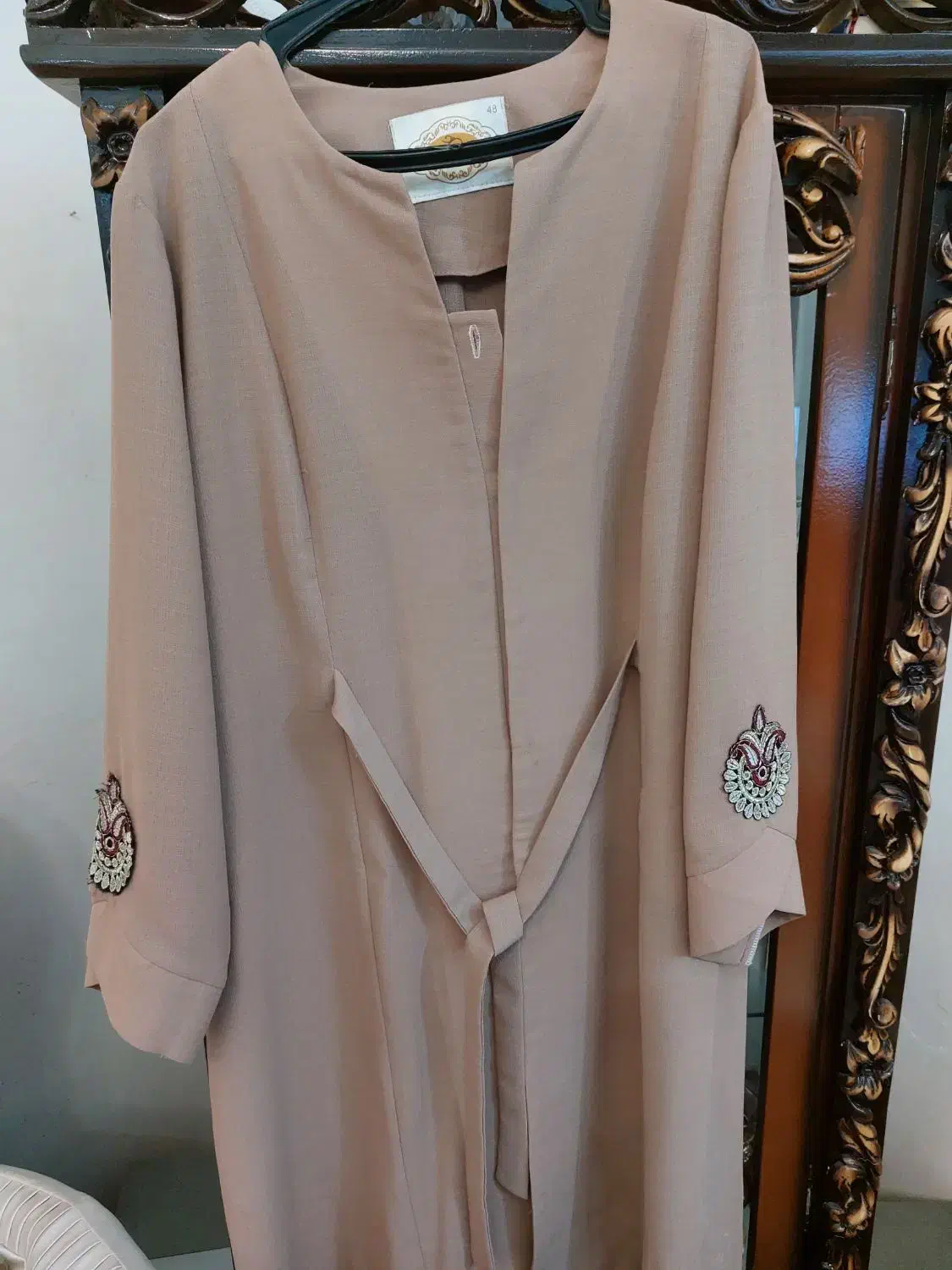 لباس.مانتو،کاپشن.کیف.کفش|لباس|خوی, |دیوار