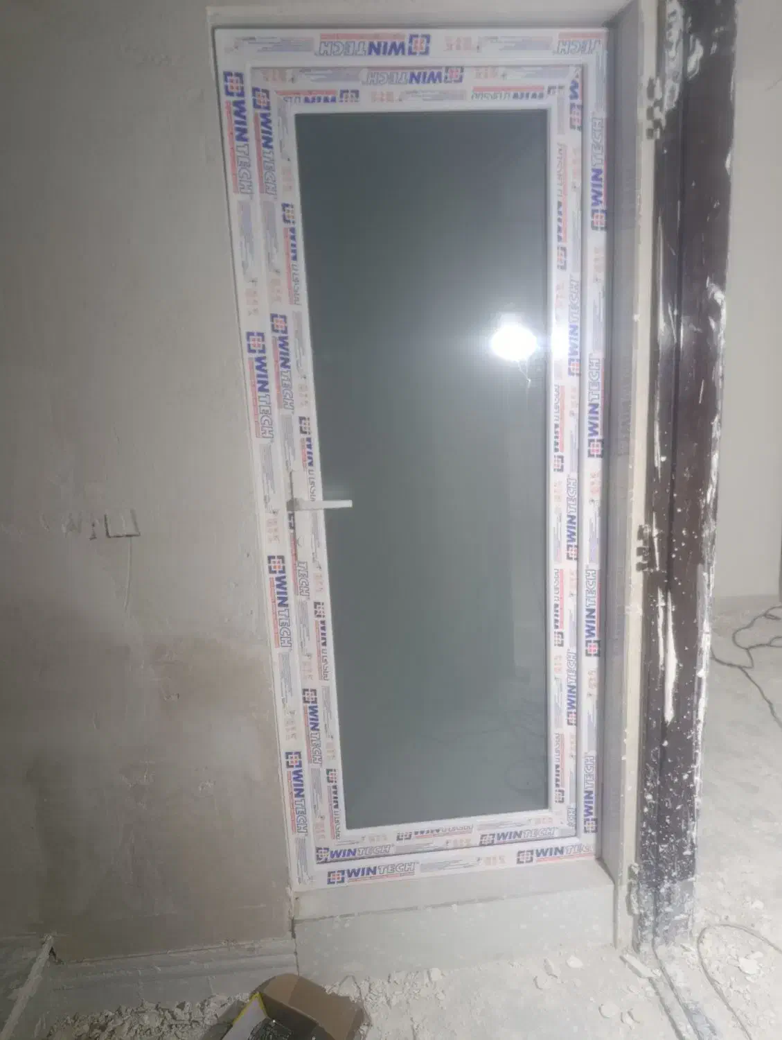 upvc. کرکره برقی.جوشکاری|خدمات پیشه و مهارت|ساوه, |دیوار