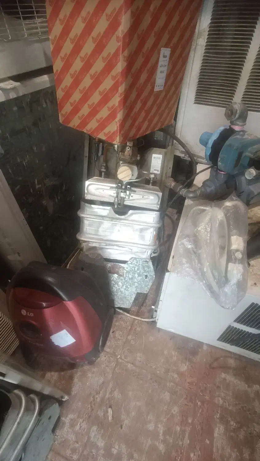 نصب،نصاب، تعمیر ،تعمیر کار،تعمیرات انواع ابگرمکن|خدمات پیشه و مهارت|مسجد سلیمان, |دیوار