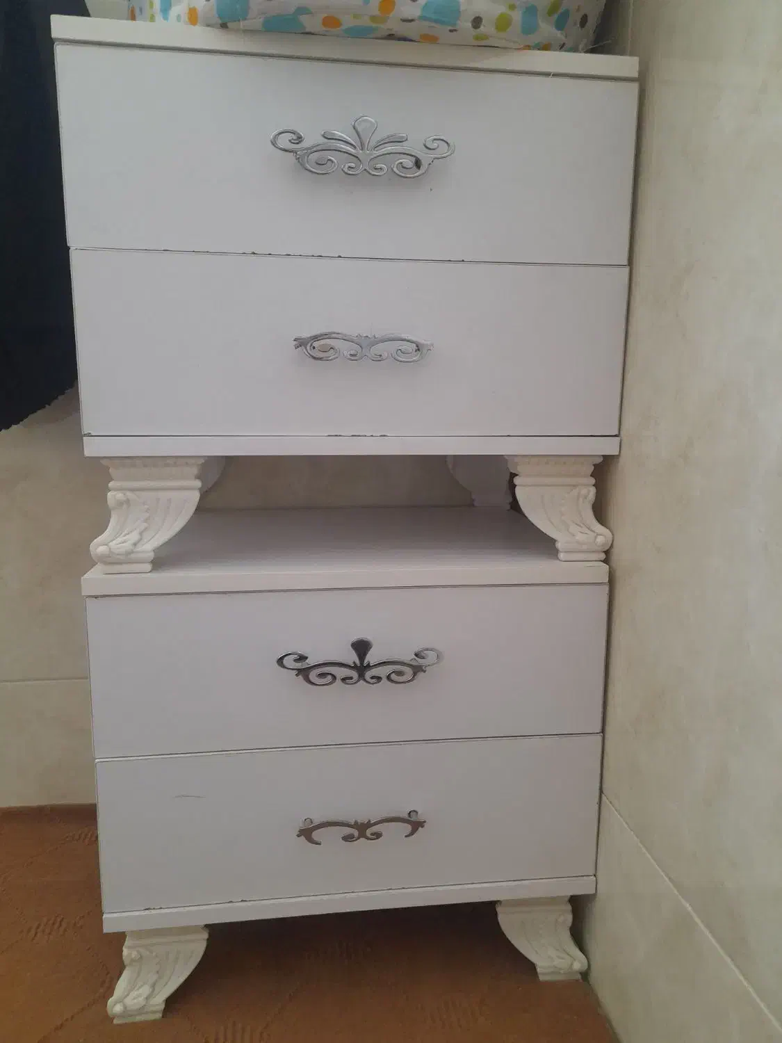 پاتختی|تخت و سرویس خواب|اردکان, |دیوار