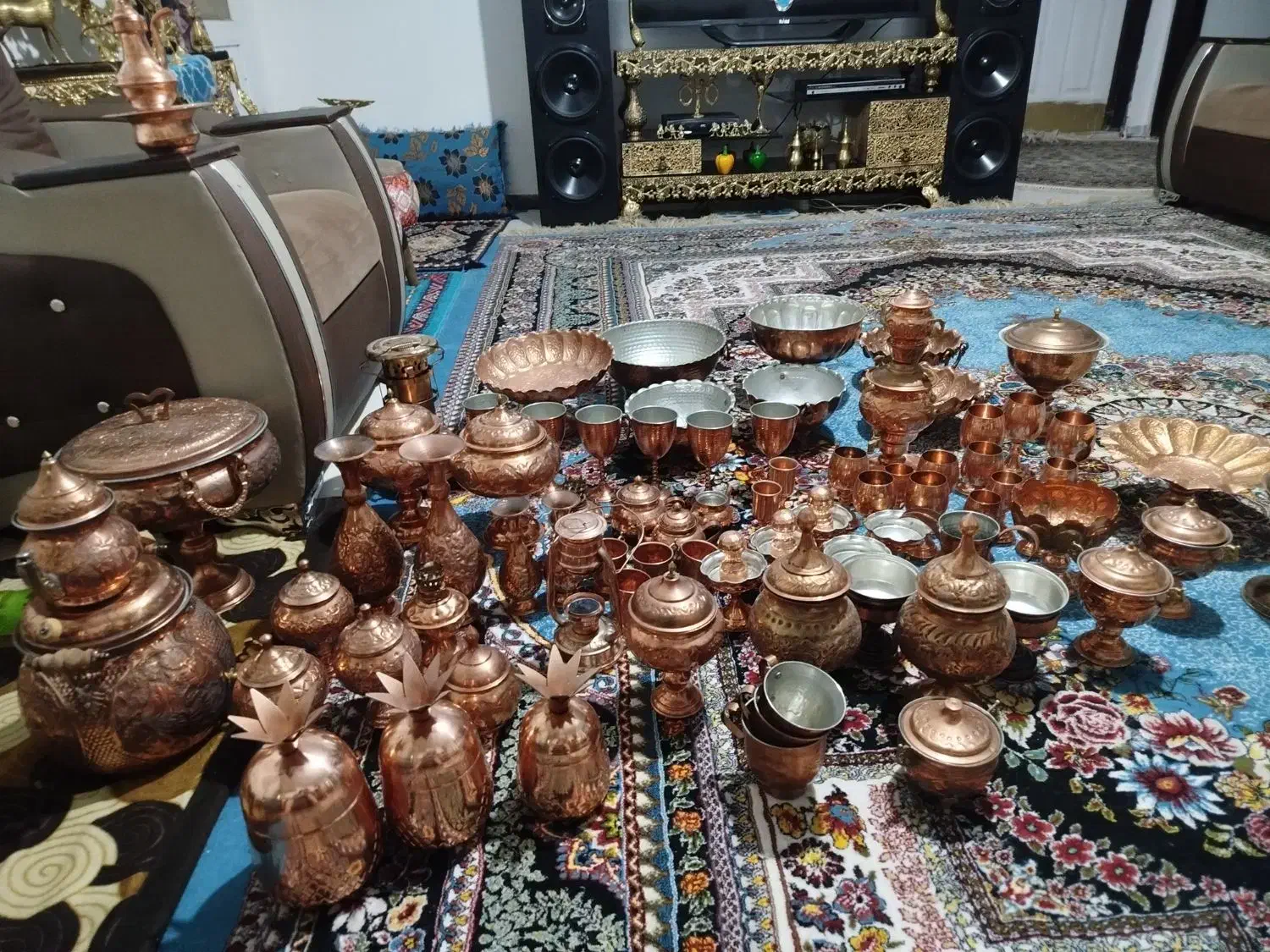 مس .بدون استفاده برای ویترین بوده|کلکسیون اشیاء عتیقه|شهرکرد, |دیوار