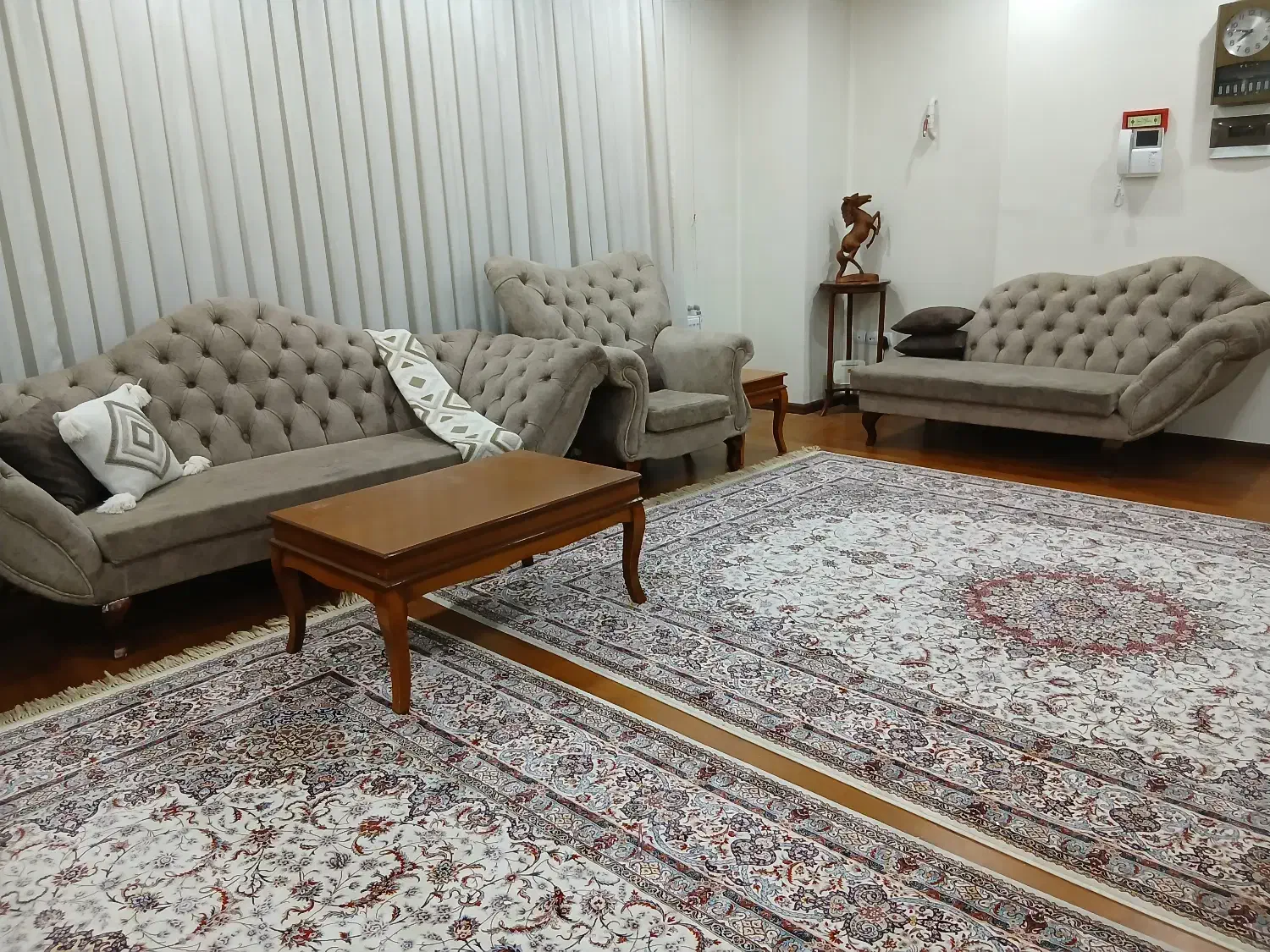 مبل|مبلمان خانگی و میز عسلی|شهریار, شهرک وائین|دیوار