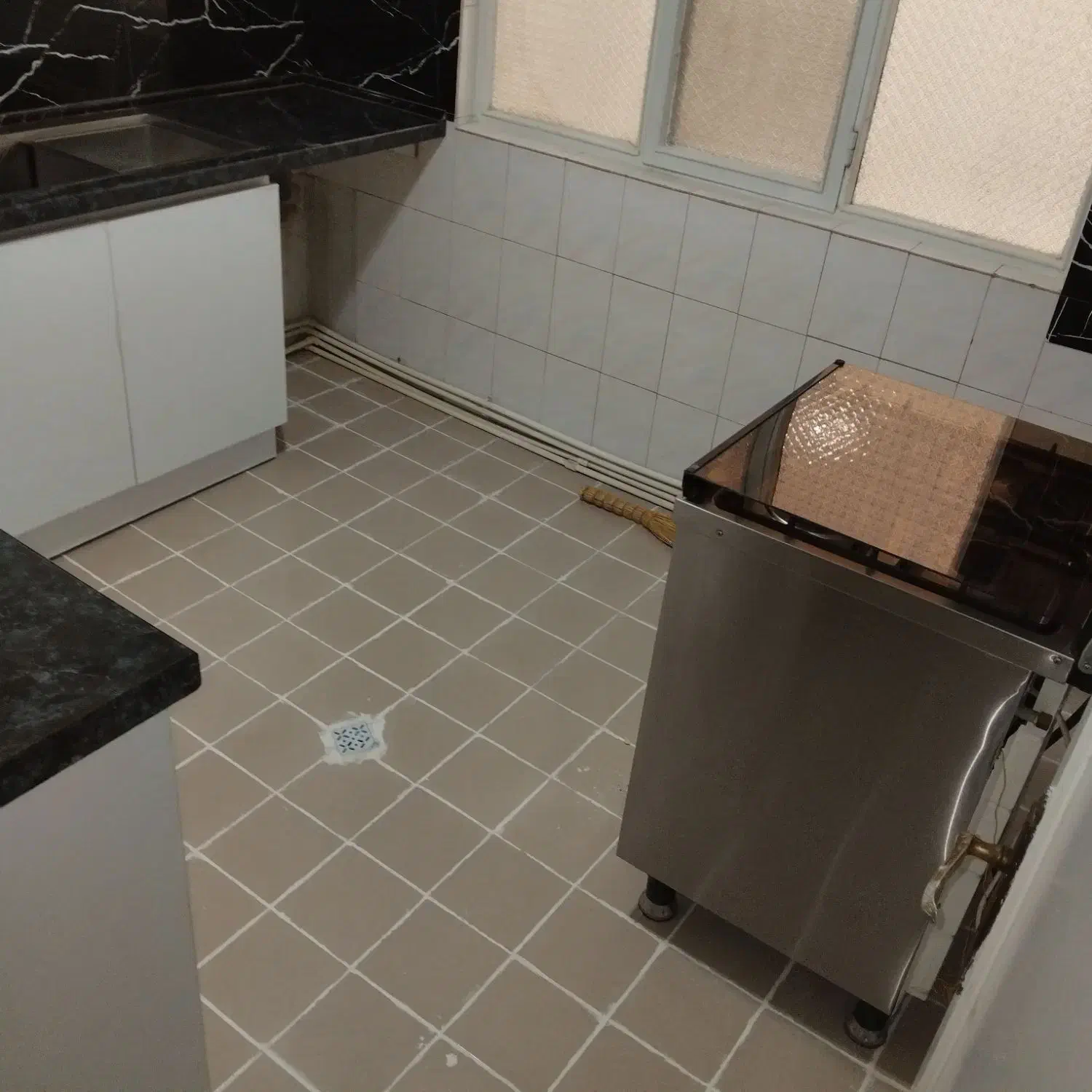 واحد ۸۵ متر دو خوابه چهارراه ولیعصر بزرگمهر