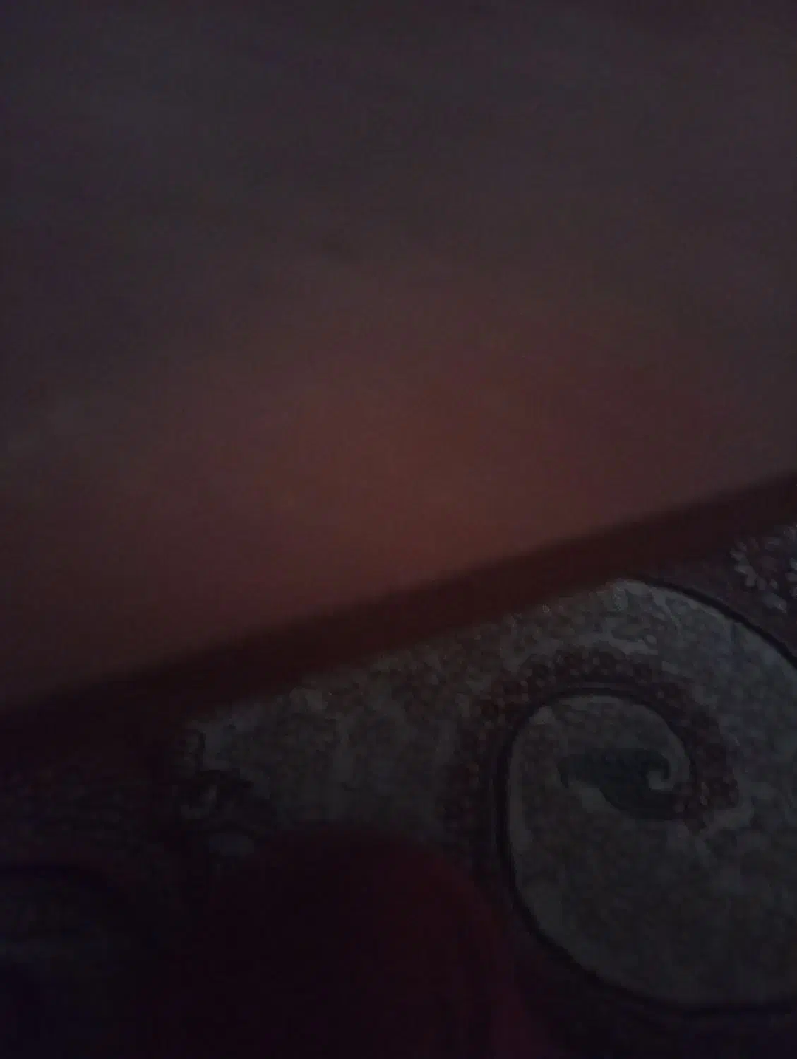 گوشی گم شده|اشیا|تربت جام, والفجر|دیوار