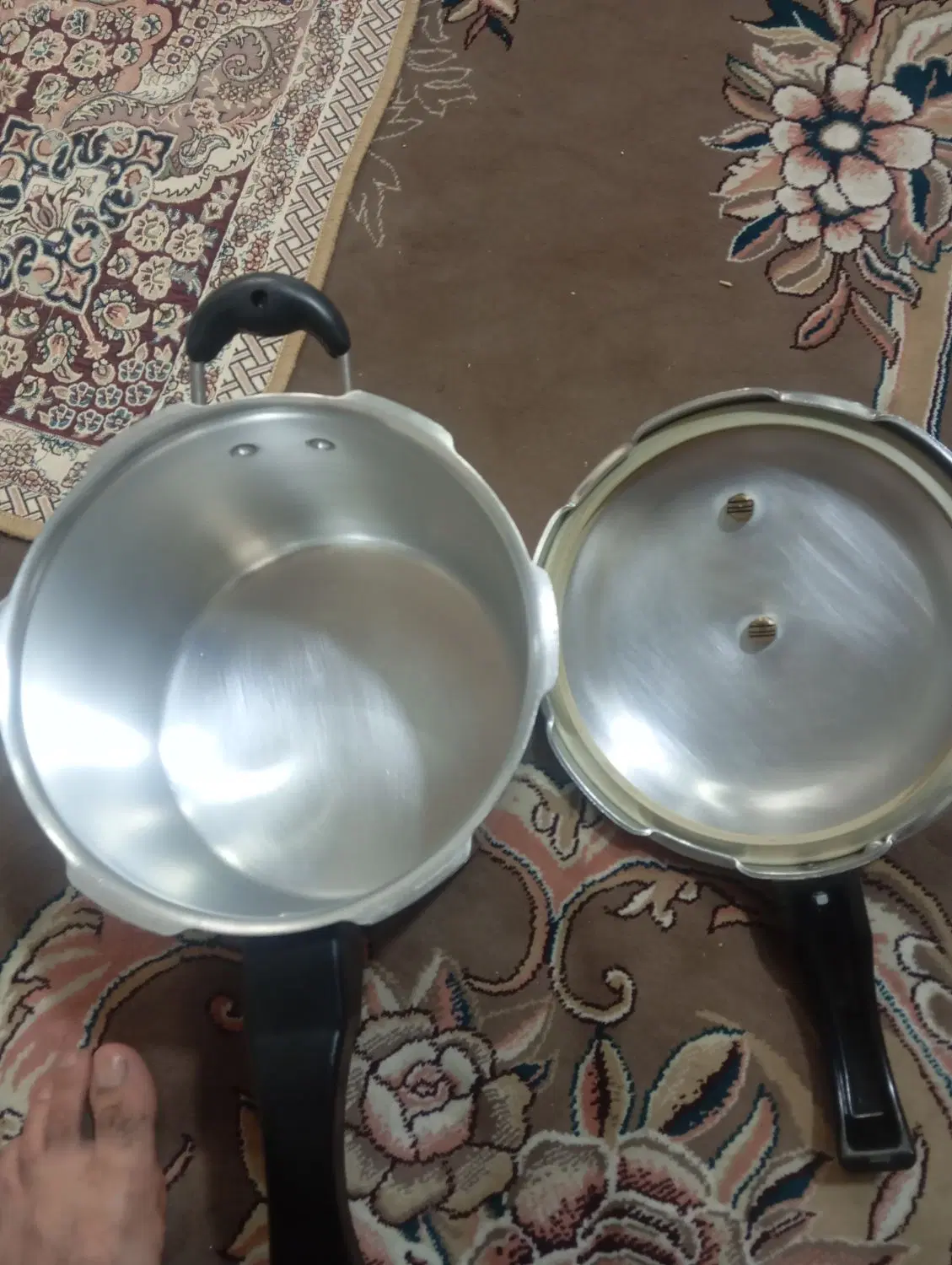 زود پز|ظروف پخت‌وپز|مشهد, کلاته برفی|دیوار