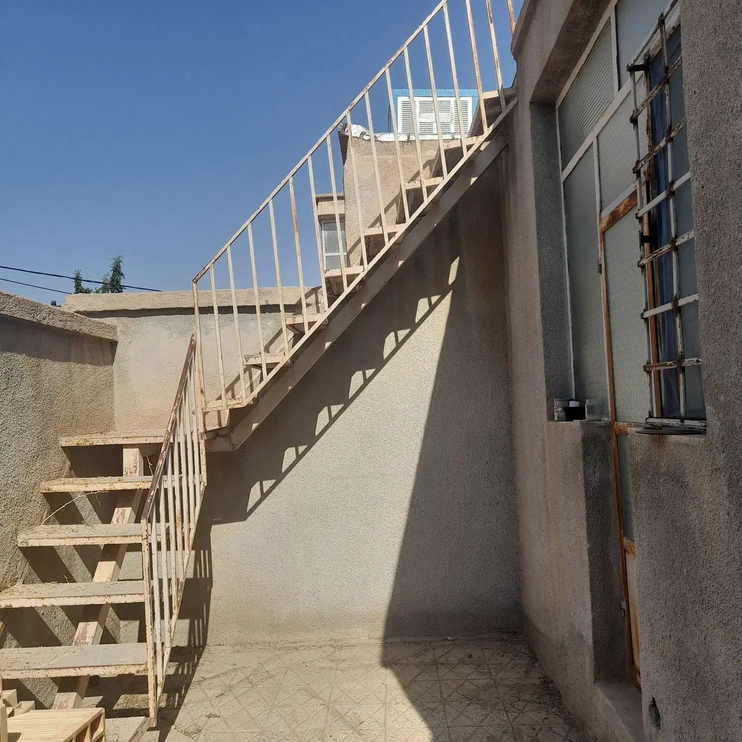 پله آهنی|مصالح و تجهیزات ساختمان|شاهرود, |دیوار