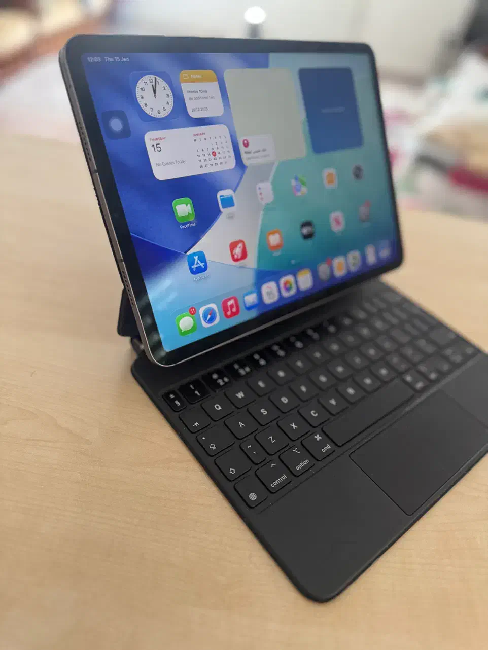 Ipad pro Gen 3rd + Magic Keyboard + pencil|تبلت|زنجان, |دیوار