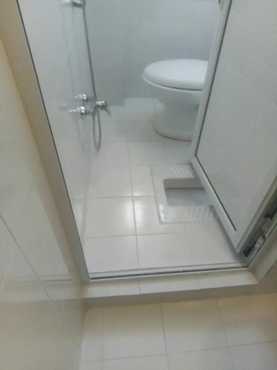 آب بندی عایق کاری تمام سطوح بدون تخریب|خدمات پیشه و مهارت|الیگودرز, |دیوار