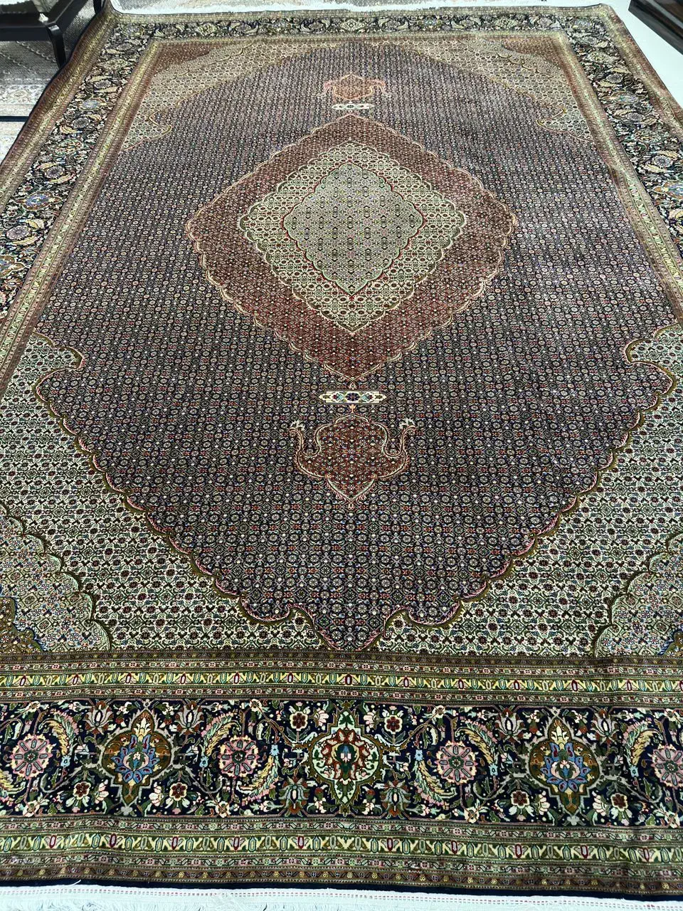 یک تخته  ۱۸ متری یکپارچه|فرش|تهران, جردن|دیوار