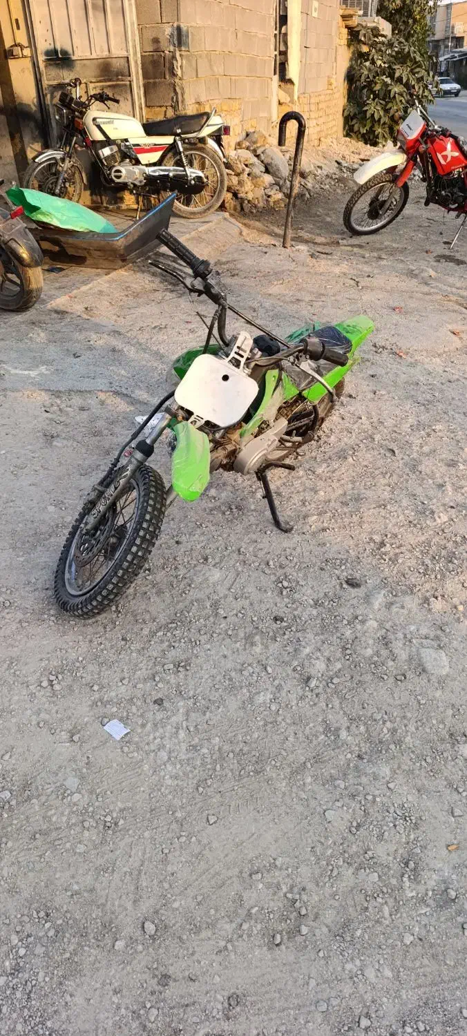 مینی کراس|موتورسیکلت|بیضا, |دیوار