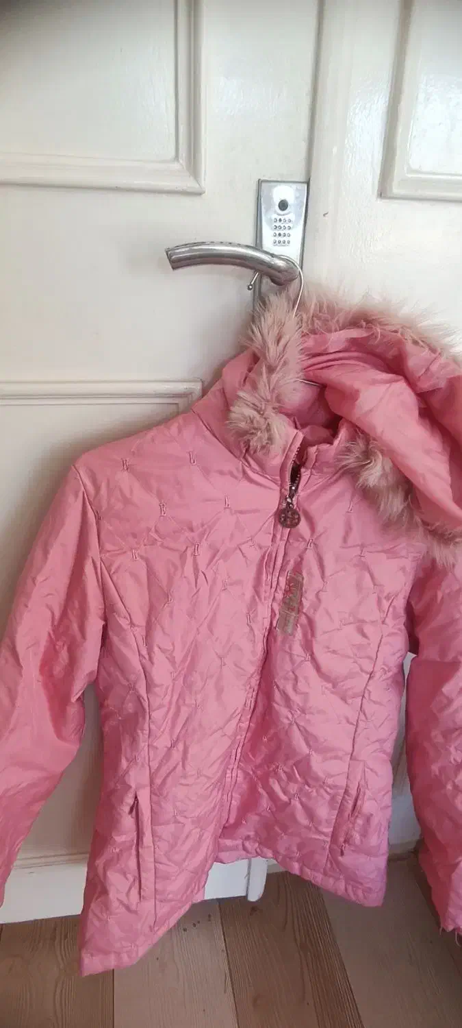 تعدادی لباس دخترانه نو در حد نوباقیمت توافقی پایین|لباس|سهند, |دیوار