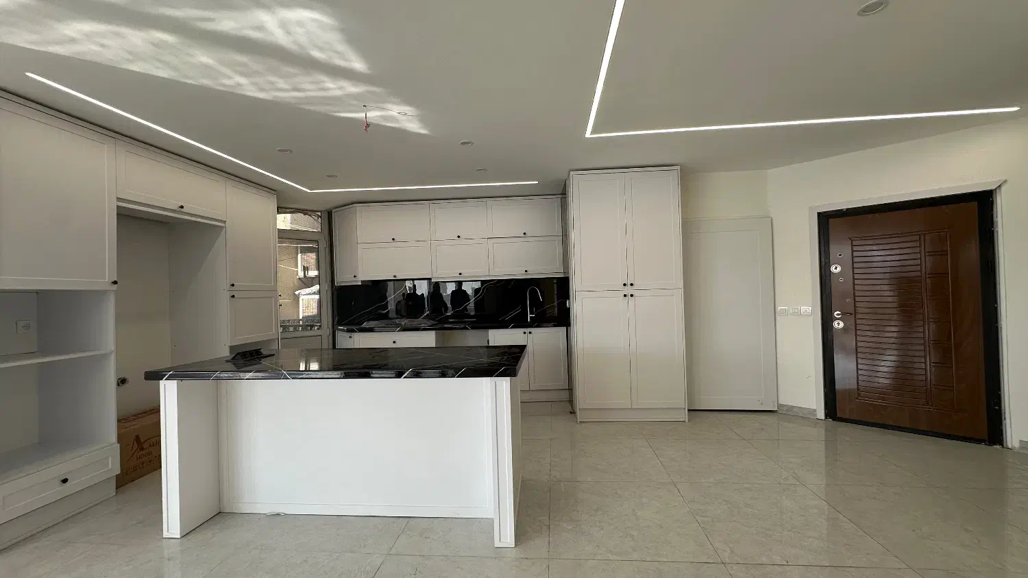 ۱۳۹ متر۳خواب و سالن پنجره قدی/آفتابگیر صراف جنوب|فروش آپارتمان|تهران, آسمان|دیوار