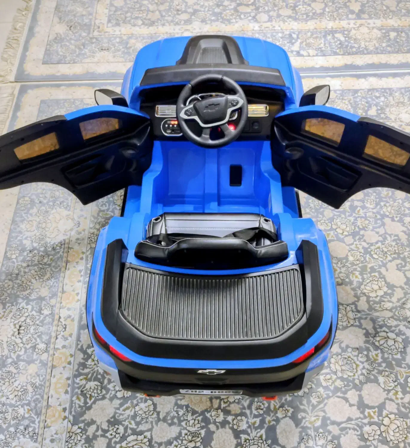 ماشین شارژی دونفره شورلت|اسباببازی بچه|صدرا-فارس, فاز ۱|دیوار