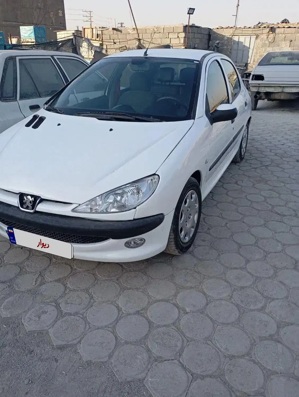 پژو ۲۰۶ مدل ۹۸ تیپ ۵|خودرو سواری و وانت|نسیم‌شهر, |دیوار