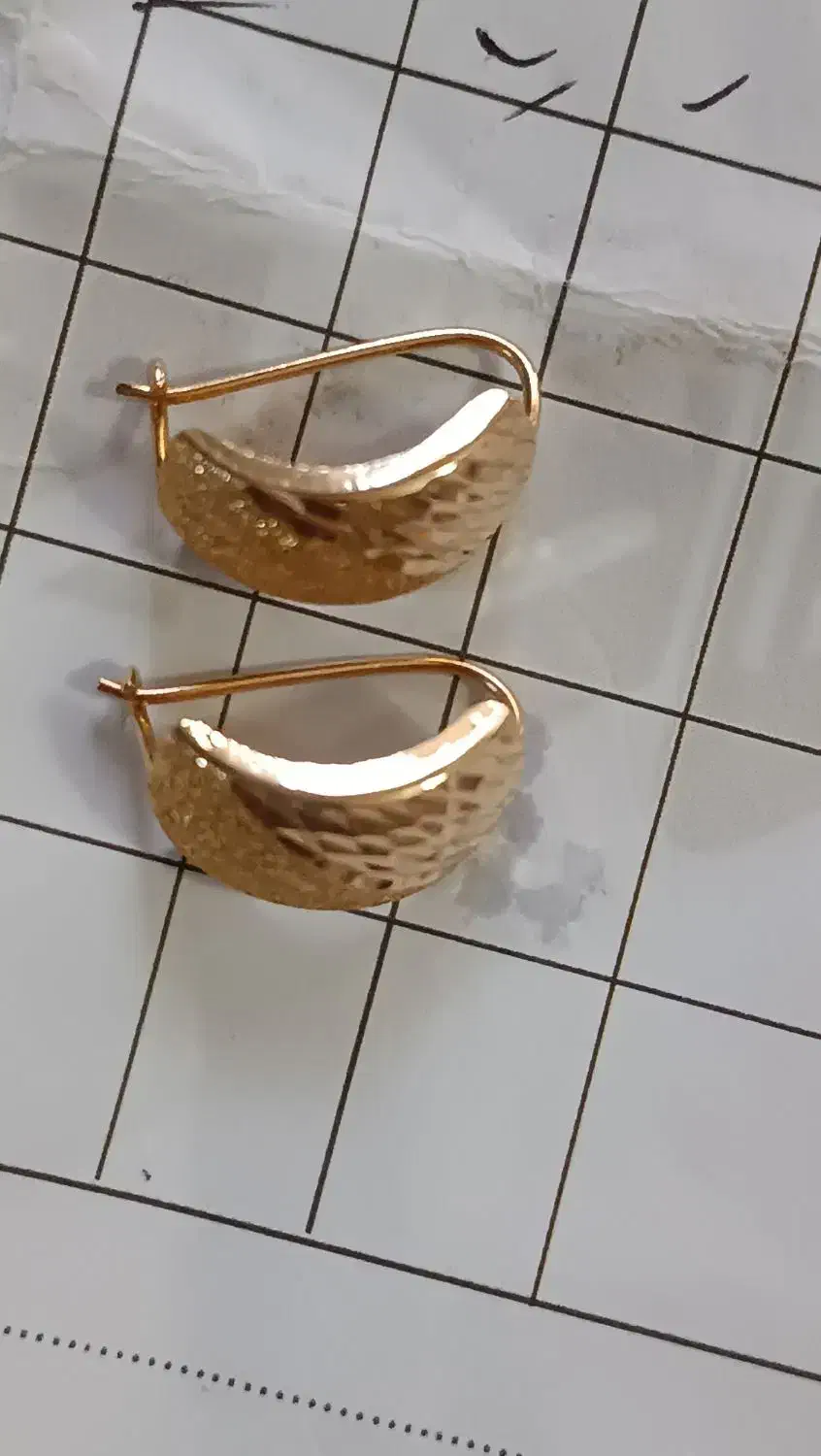 گوشواره طلا|جواهرات|بابل, |دیوار