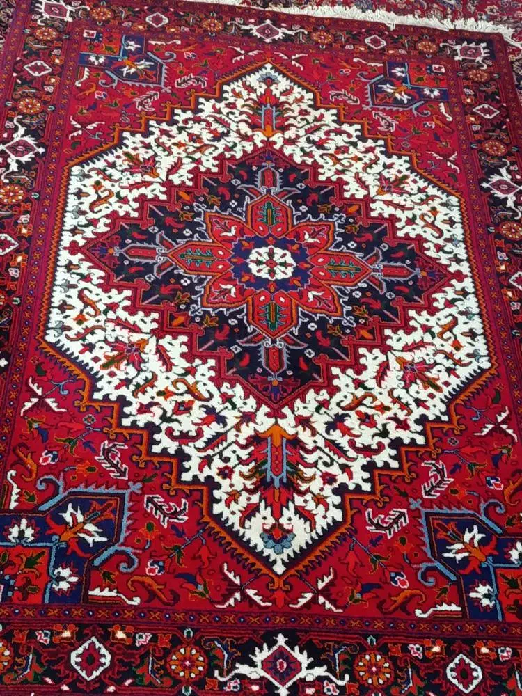 یک‌جفت‌فرش‌دستبافت‌الوار|فرش|بکتاش, |دیوار