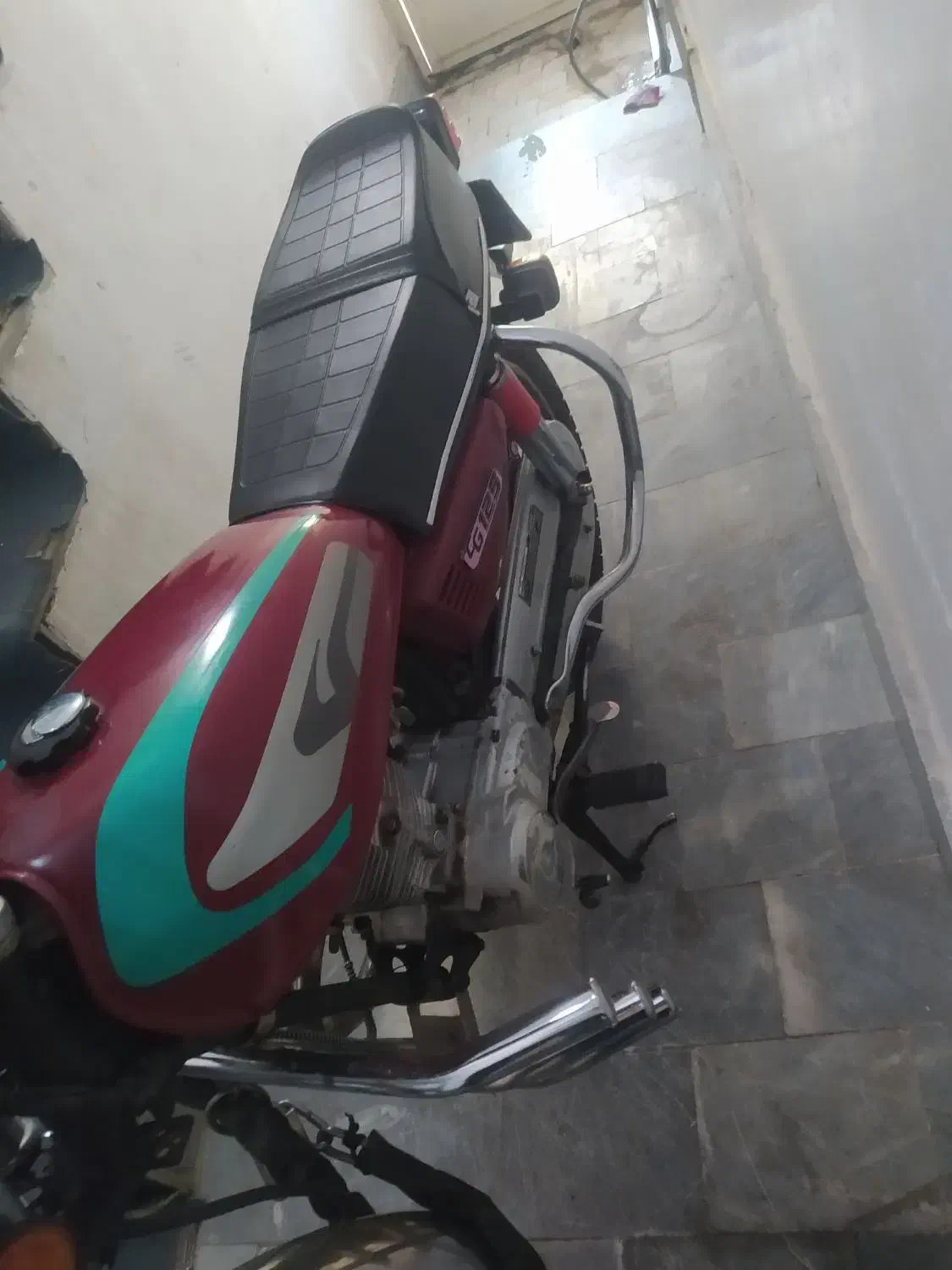 هندا 125 سالم آلبالویی پلاک قدیم مدل 82|موتورسیکلت|بهارستان, |دیوار