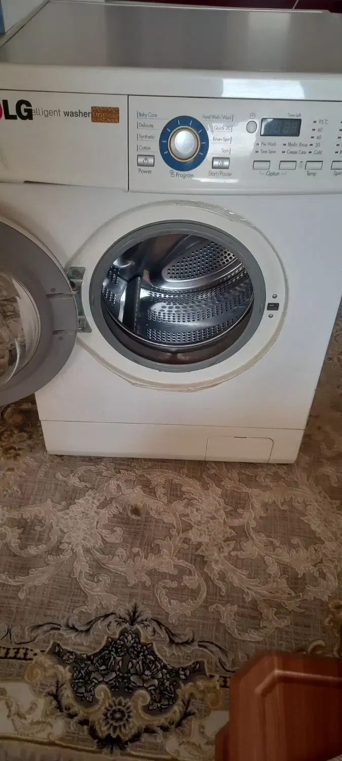 لباسشویی الجی ۸ کیلویی|ماشین لباسشویی و خشک‌کن لباس|باقرشهر, |دیوار