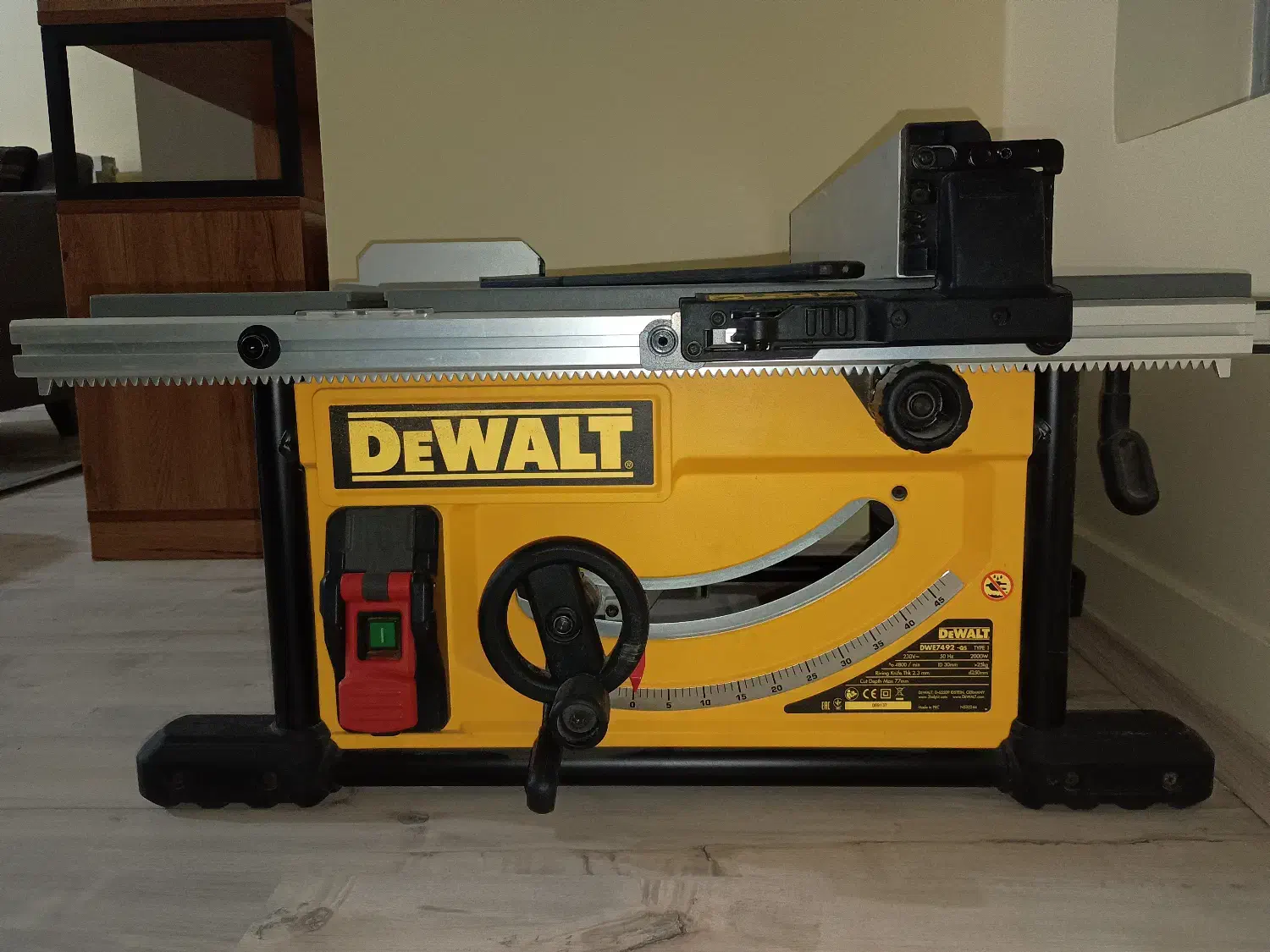 اره رومیزی دیوالت مدل DWE7492-Qs type1|ابزارآلات|تهران, یوسفآباد|دیوار