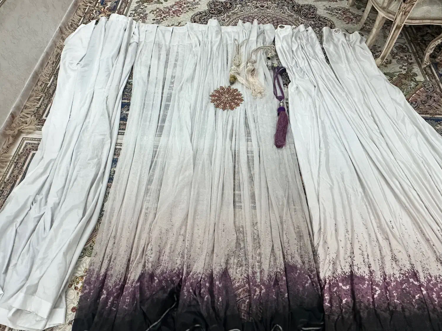 پرده پذیرایی کاملا سالم در حدنو|پرده، رانر، رومیزی|کرج, حصارک پایین|دیوار