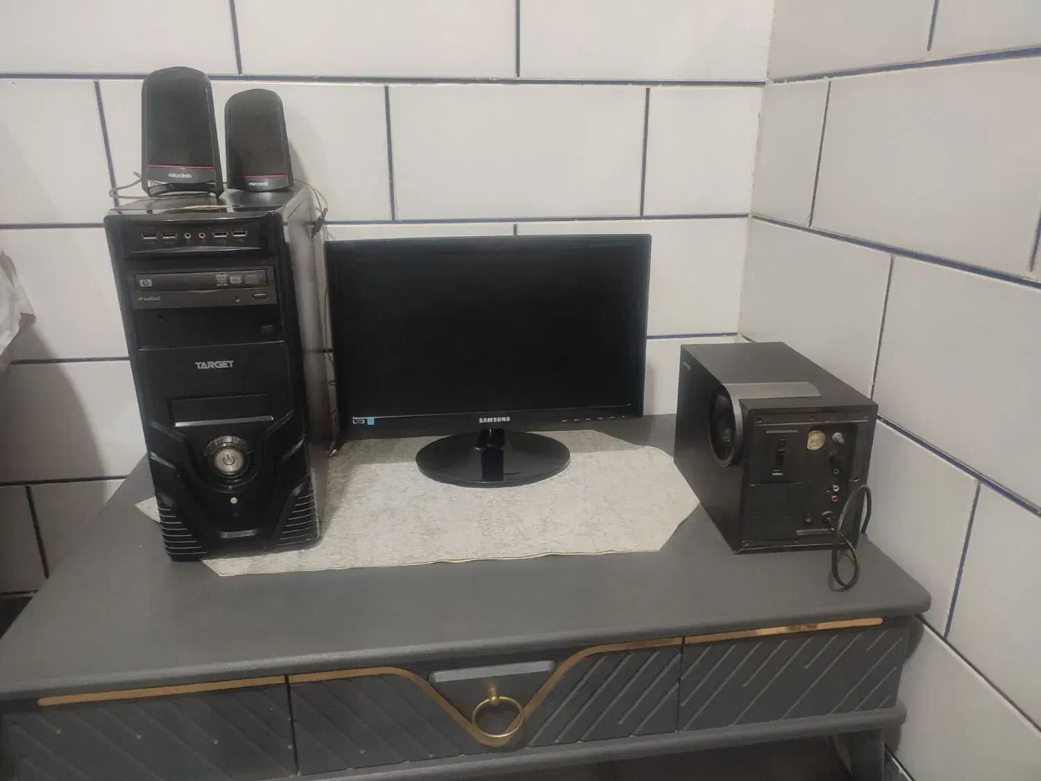 کامپیوتر|رایانه رومیزی|شوشتر, |دیوار