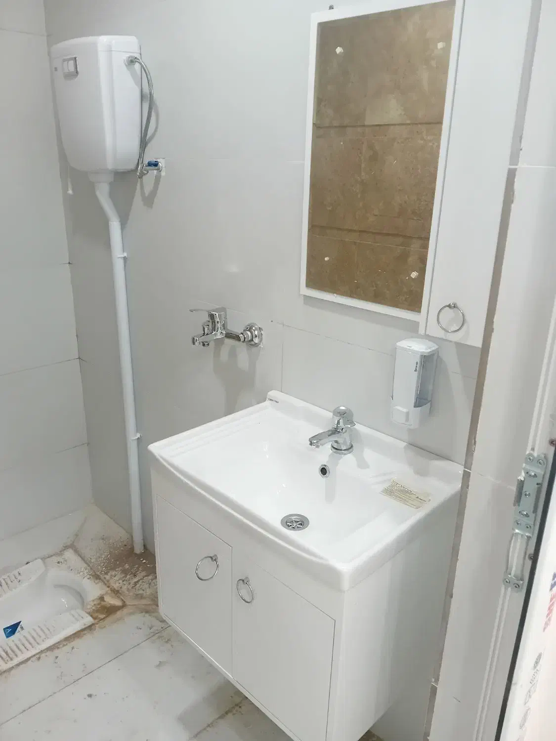 برق کار ساختمان ولوله کشی ساختمان|خدمات پیشه و مهارت|شوشتر, |دیوار