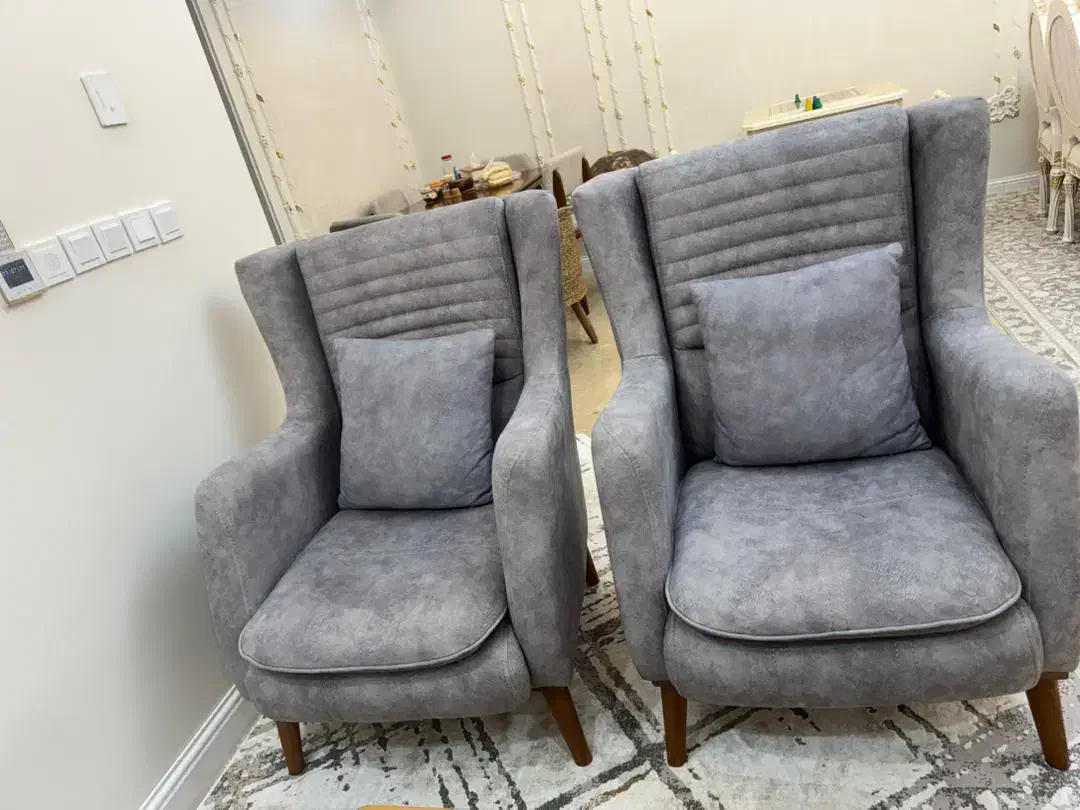 مبل راحتی به همراه میز وسط و ۲ عسلی|مبلمان خانگی و میز عسلی|تهران, شهران جنوبی|دیوار