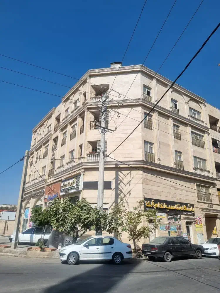 فروش آپارتمان ۳خوابه. پاسارگاد غربی. کنار خ اصلی|فروش آپارتمان|شیراز, ترمینال باربری|دیوار