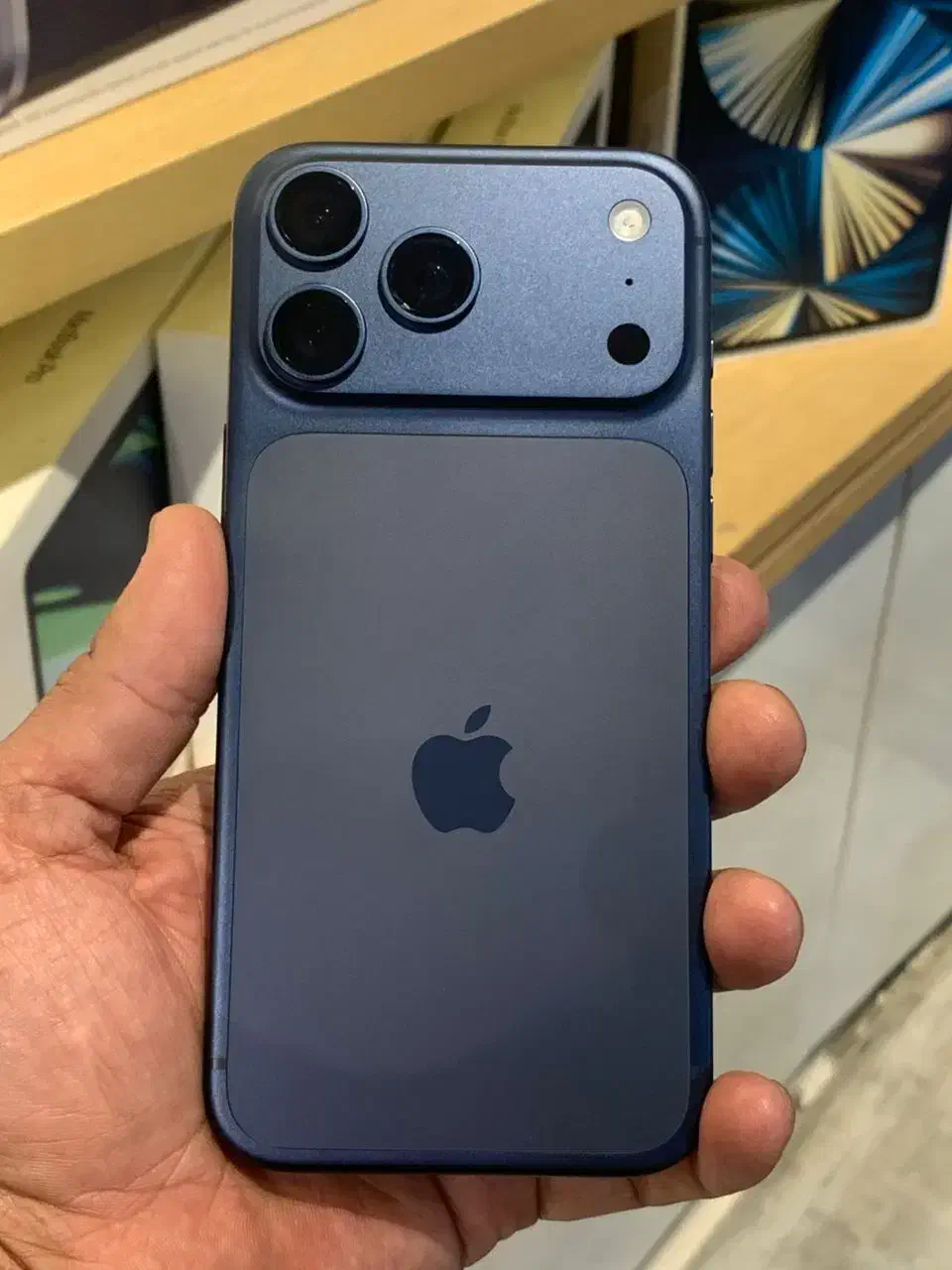 ایفون ۱۷ پرومکس ۲۵۶|موبایل|تهران, عباس‌آباد|دیوار