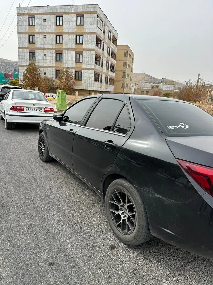 دنا تیپ دو مشکی کم کار|خودرو سواری و وانت|صدرا-فارس, فاز ۱|دیوار