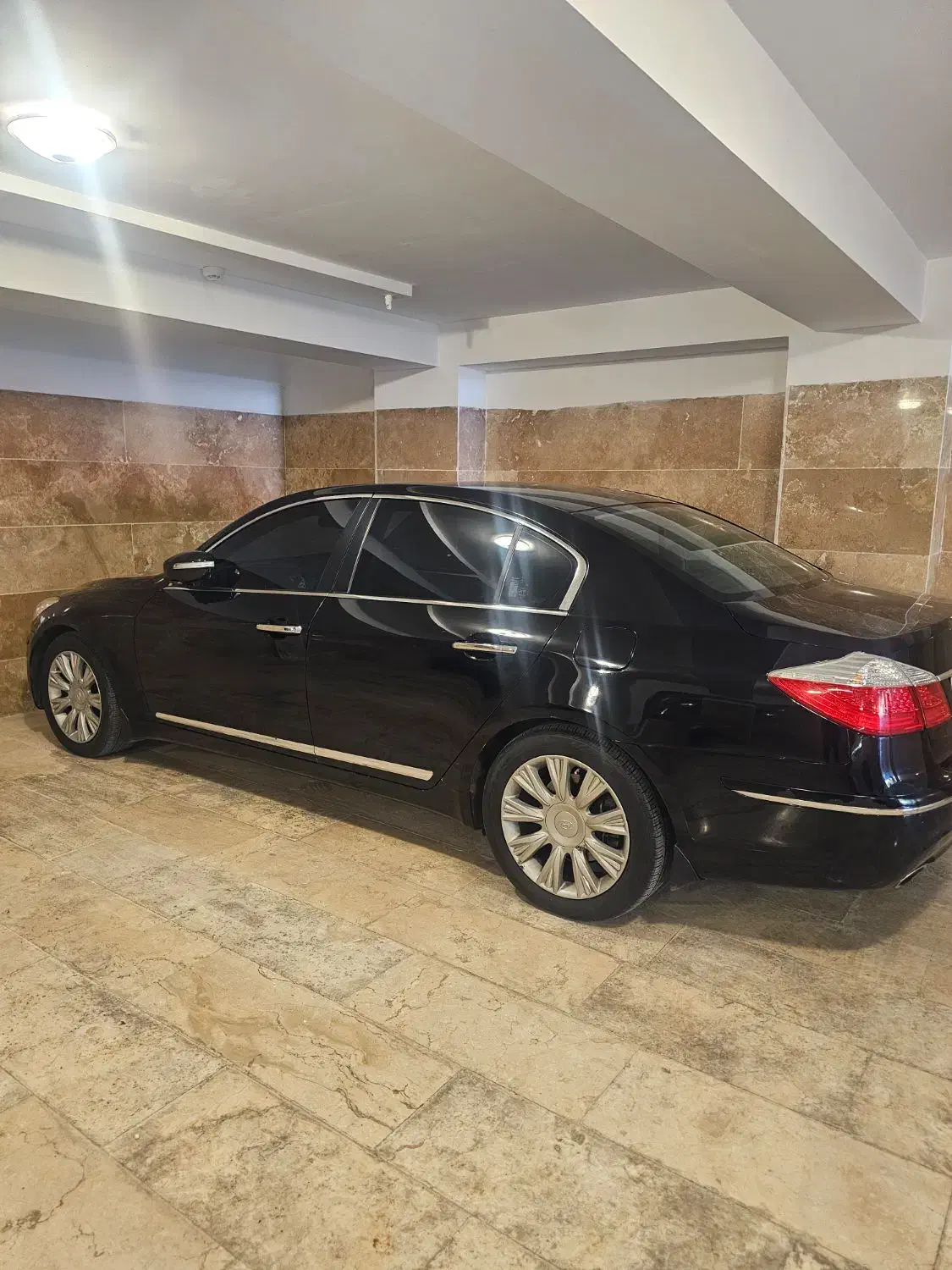 جنسیس سدان|خودرو سواری و وانت|کرج, اتمسفر|دیوار