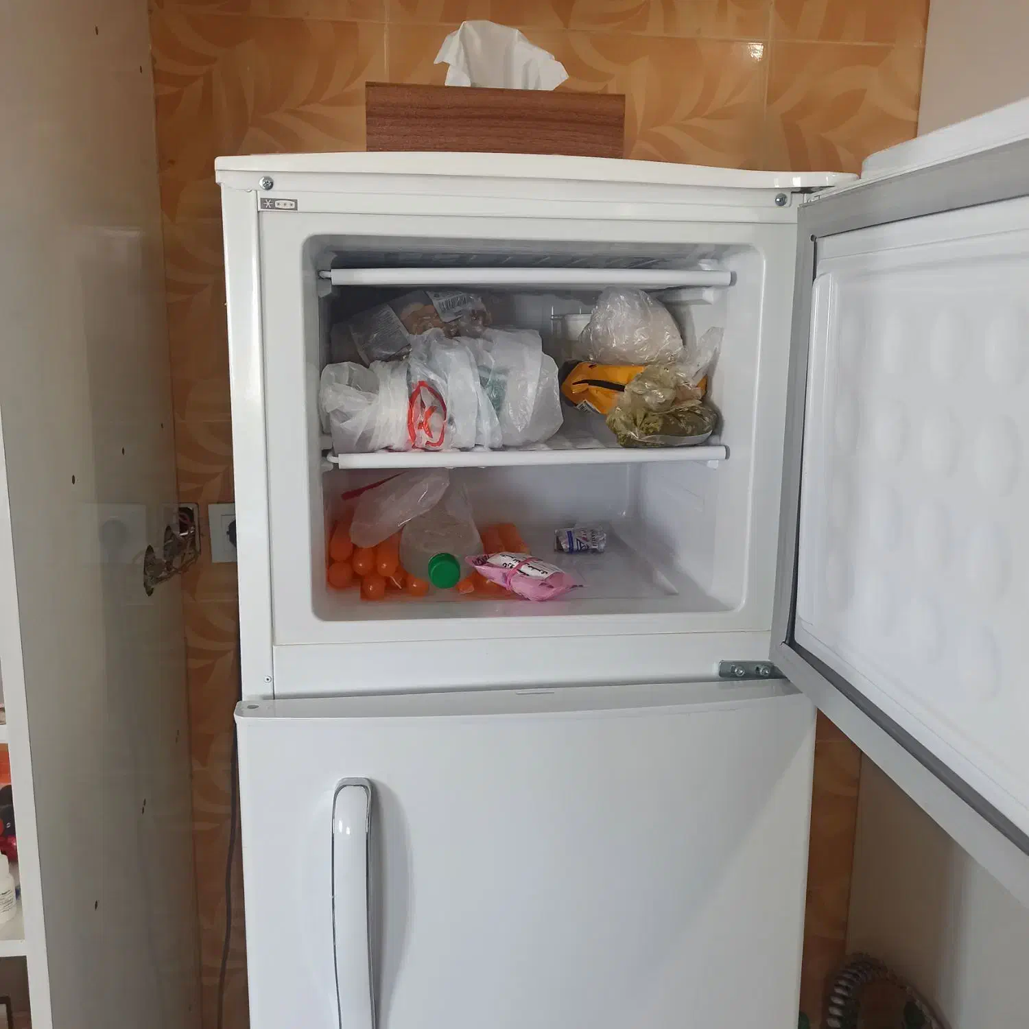 یخچال فریزر 12 فوت ایستکول|یخچال و فریزر|پردیس, فاز ۹|دیوار