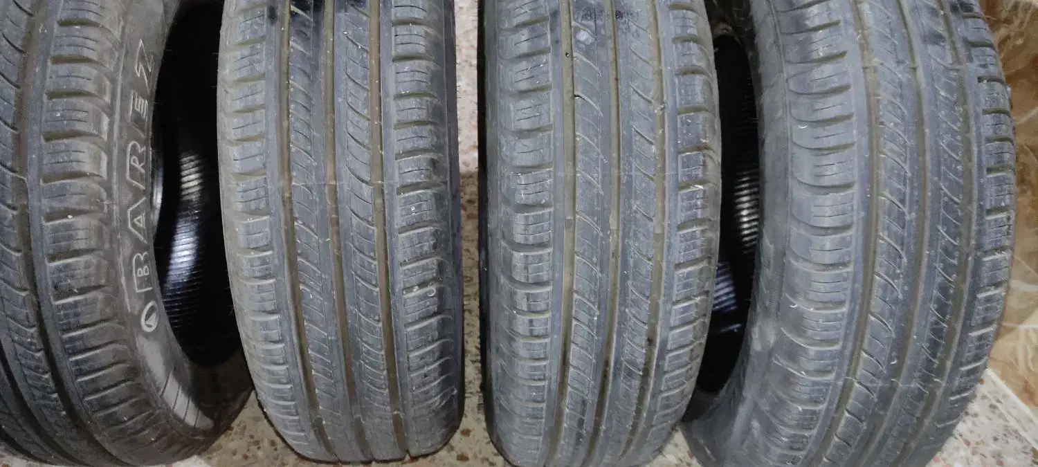 لاستیک 185.15.65ساندرو صفر|قطعات یدکی و لوازم جانبی|میبد, |دیوار