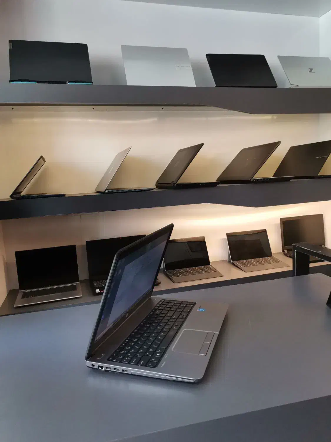 hp ProBook 650 i5رم۸پورت کام ssd240gb|رایانه همراه|یزد, |دیوار