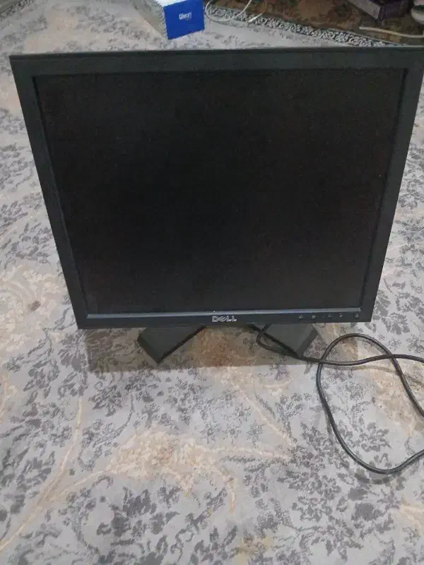 مانیتور ۱۷ اینچ|قطعات و لوازم جانبی رایانه|شیراز, فرهنگ شهر|دیوار