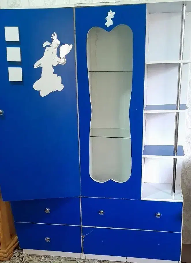 ویترین کمد|اسباب و اثاث بچه|بروجرد, |دیوار