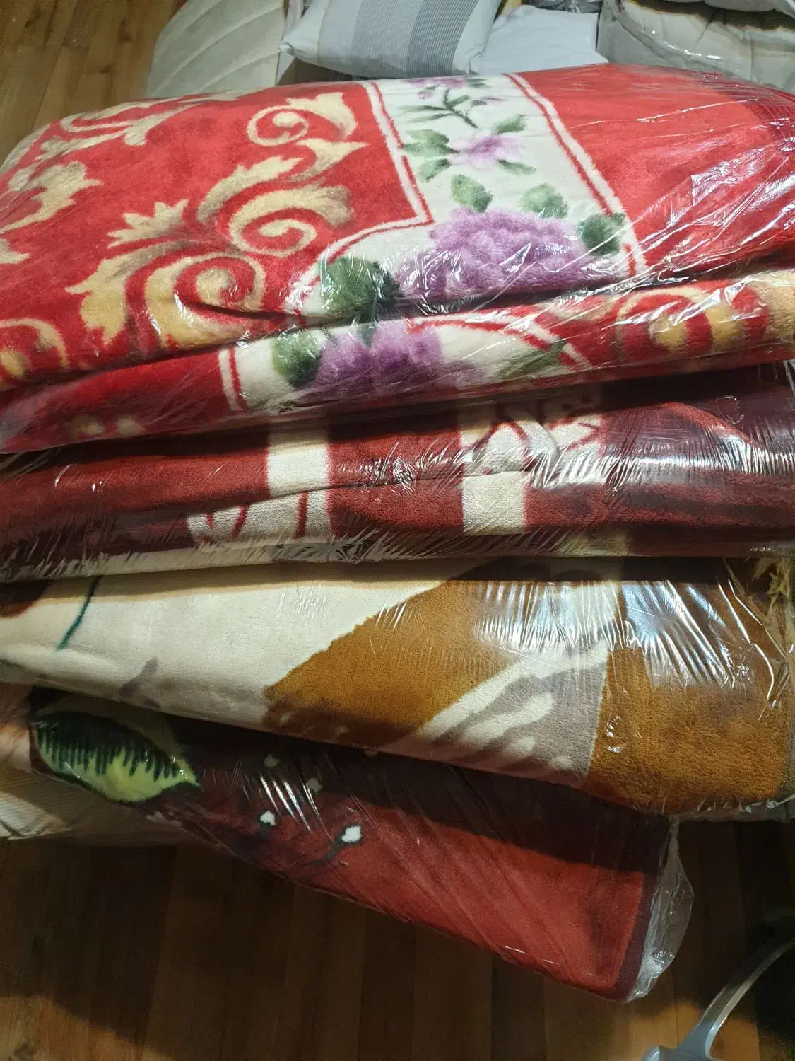 پتوی گلبافت یک نفره و دونفره|رختخواب، بالش، پتو|رشت, کاکتوس|دیوار