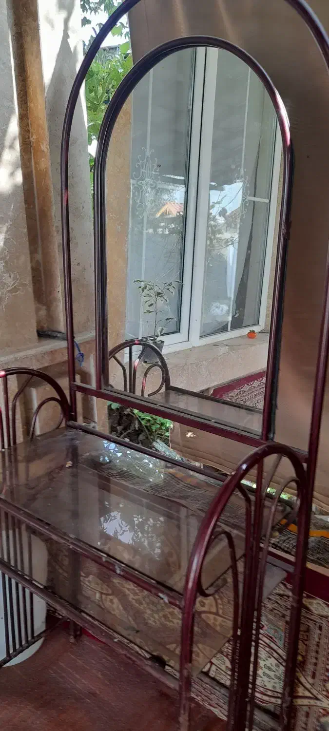 میز ارایشی|آرایشگاه و سالن‌های زیبایی|شفت, |دیوار