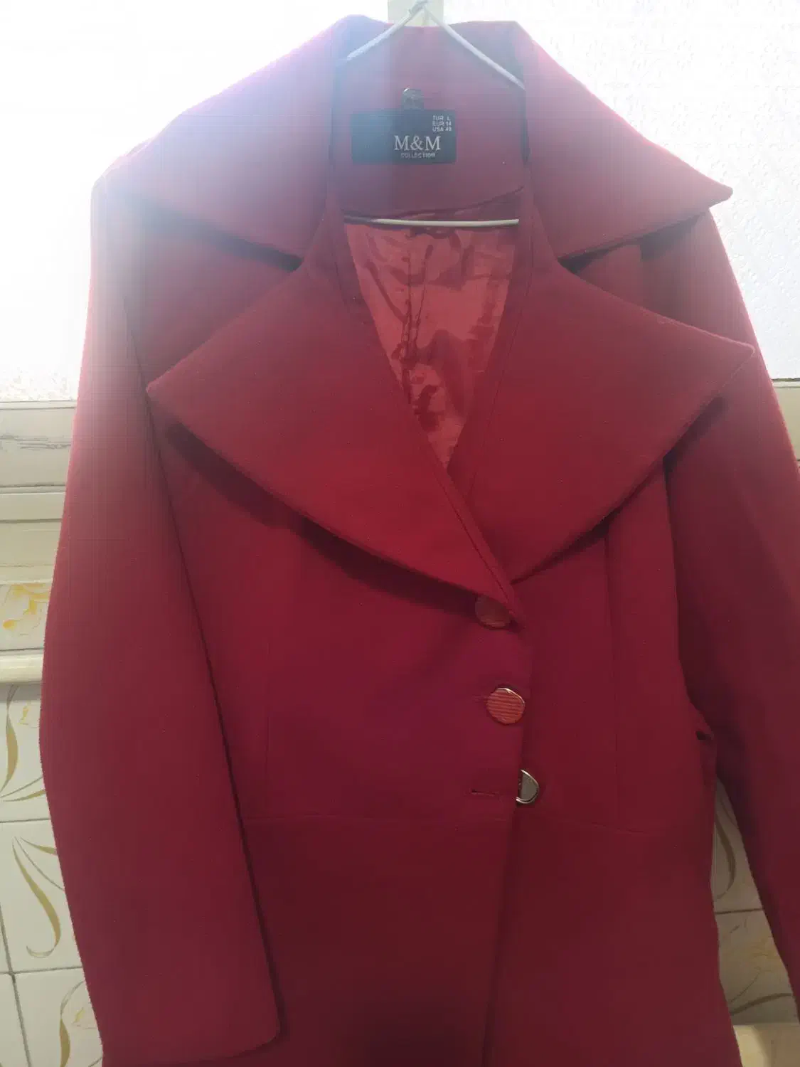 پالتو نونو با شال قرمز مایل به سرخ آبی|لباس|تهران, شهران شمالی|دیوار