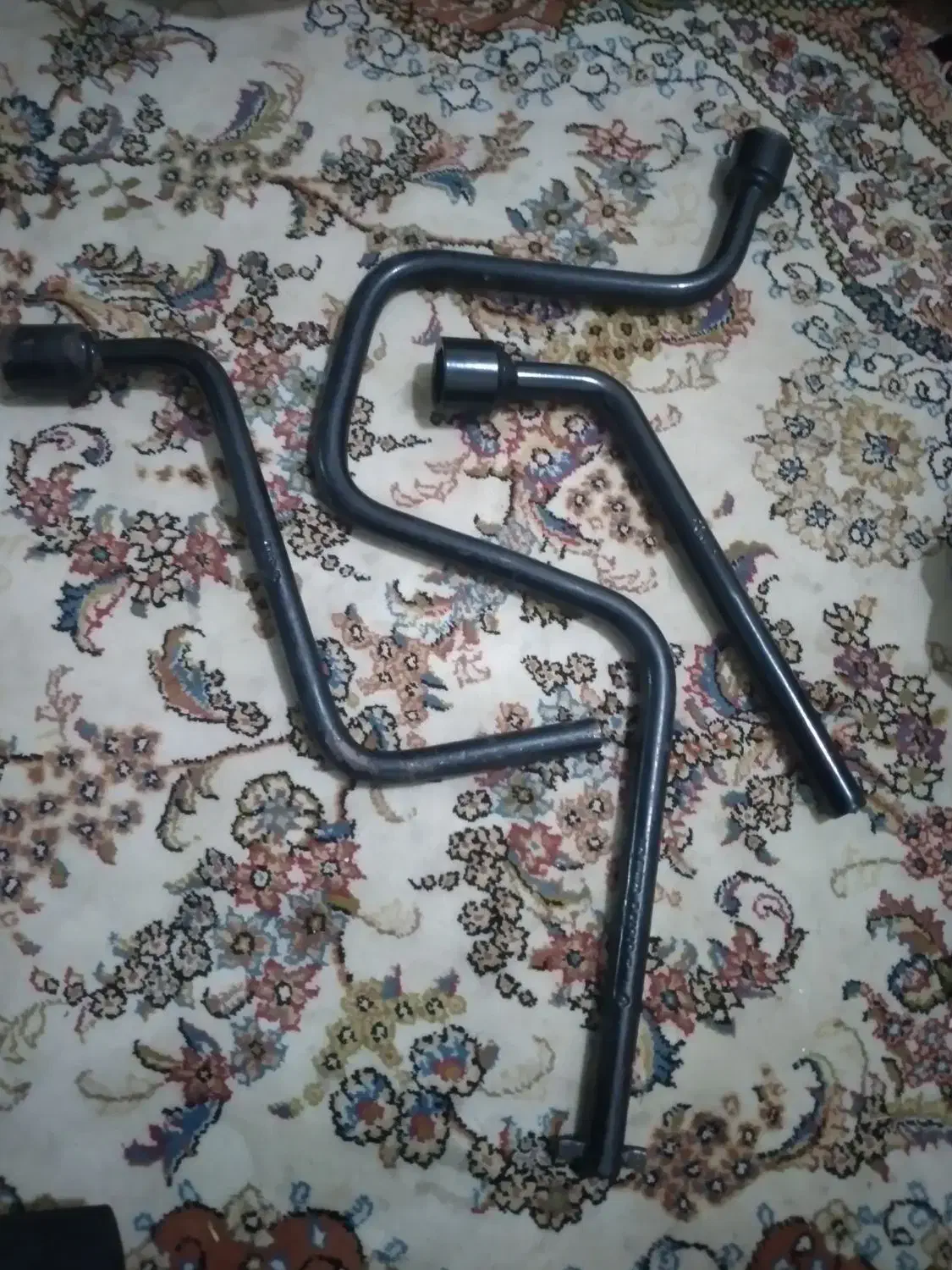 آچار چرخ|ابزارآلات|قدس, شهرقدس|دیوار