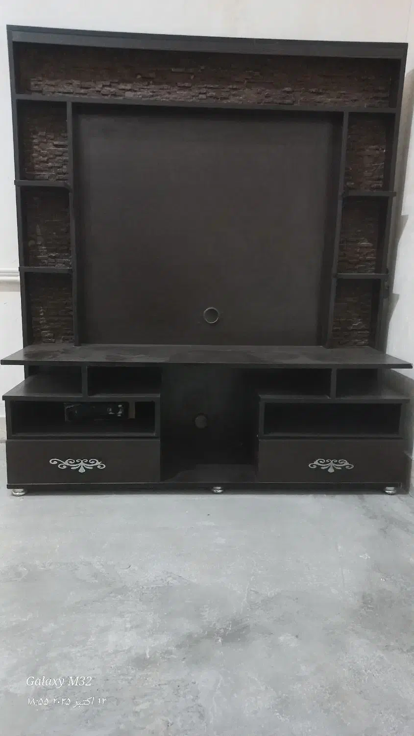 زیرتلوزیون سالم|میز تلویزیون|پارس‌آباد, |دیوار