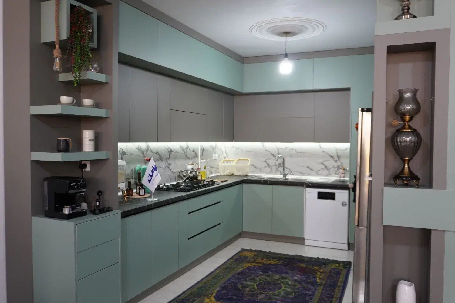 استخدام نصاب کابینت منظم و مسئولیت پذیر|خدمات پیشه و مهارت|کرمان, |دیوار