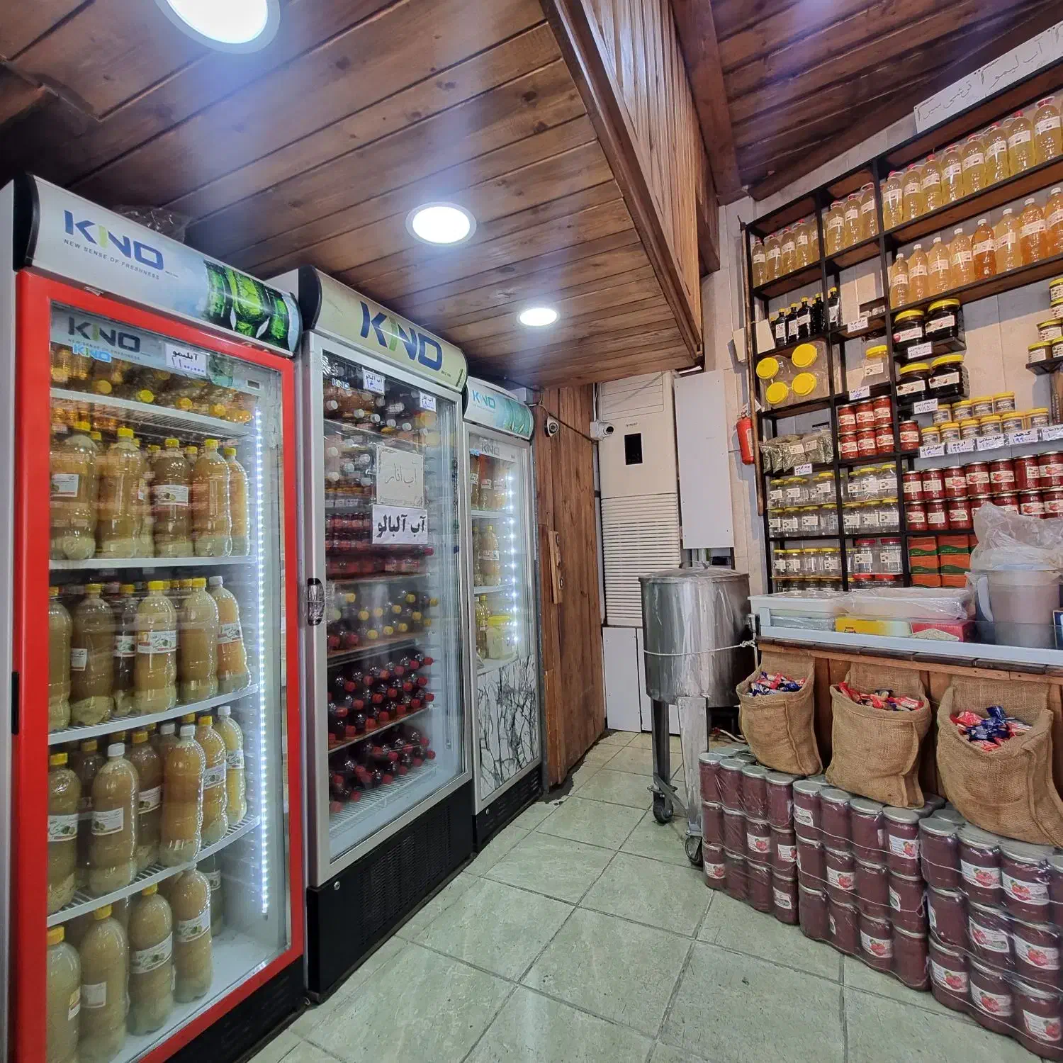 صندوقدار وفروشنده خانم|استخدام خدمات فروشگاه و رستوران|دزفول, |دیوار