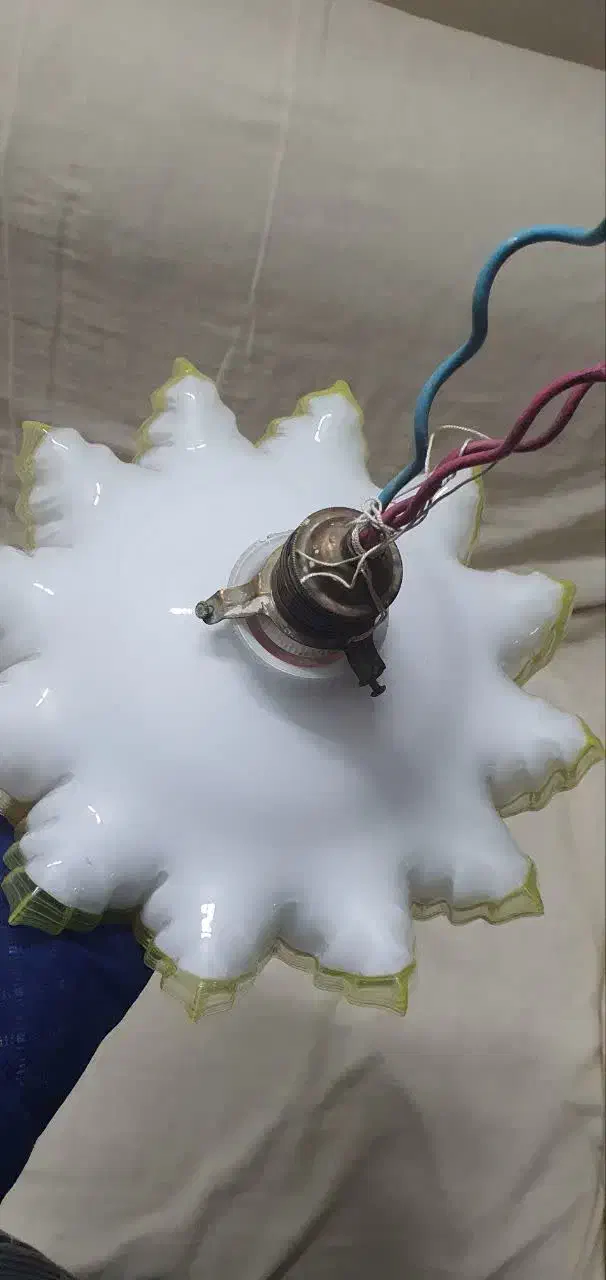 چراغ آویز قدیمی|لوستر و چراغ آویز|اصفهان, درب کوشک|دیوار