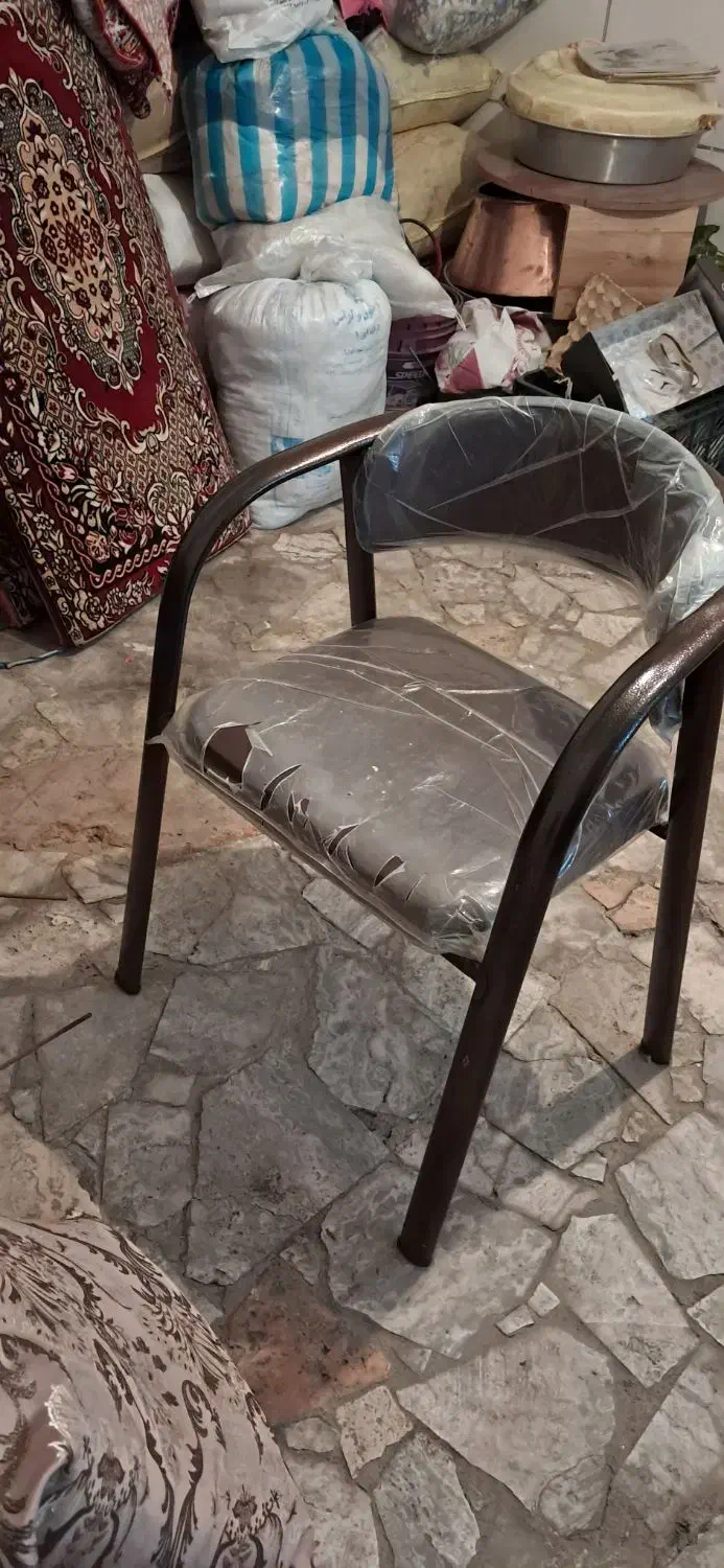 صندلی انتظار سالم و بادوام|صندلی و نیمکت|خوی, |دیوار