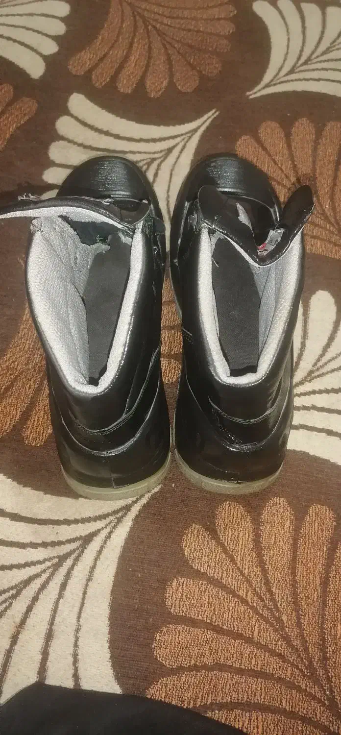 کفش کار|کیف، کفش، کمربند|یزد, |دیوار