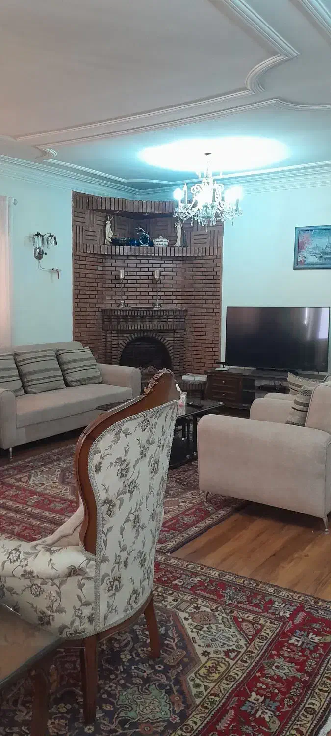 آپارتمان ۴ خوابه با پارکینگ/ روبروی استخر|اجارهٔ آپارتمان|لاهیجان, گلستان|دیوار