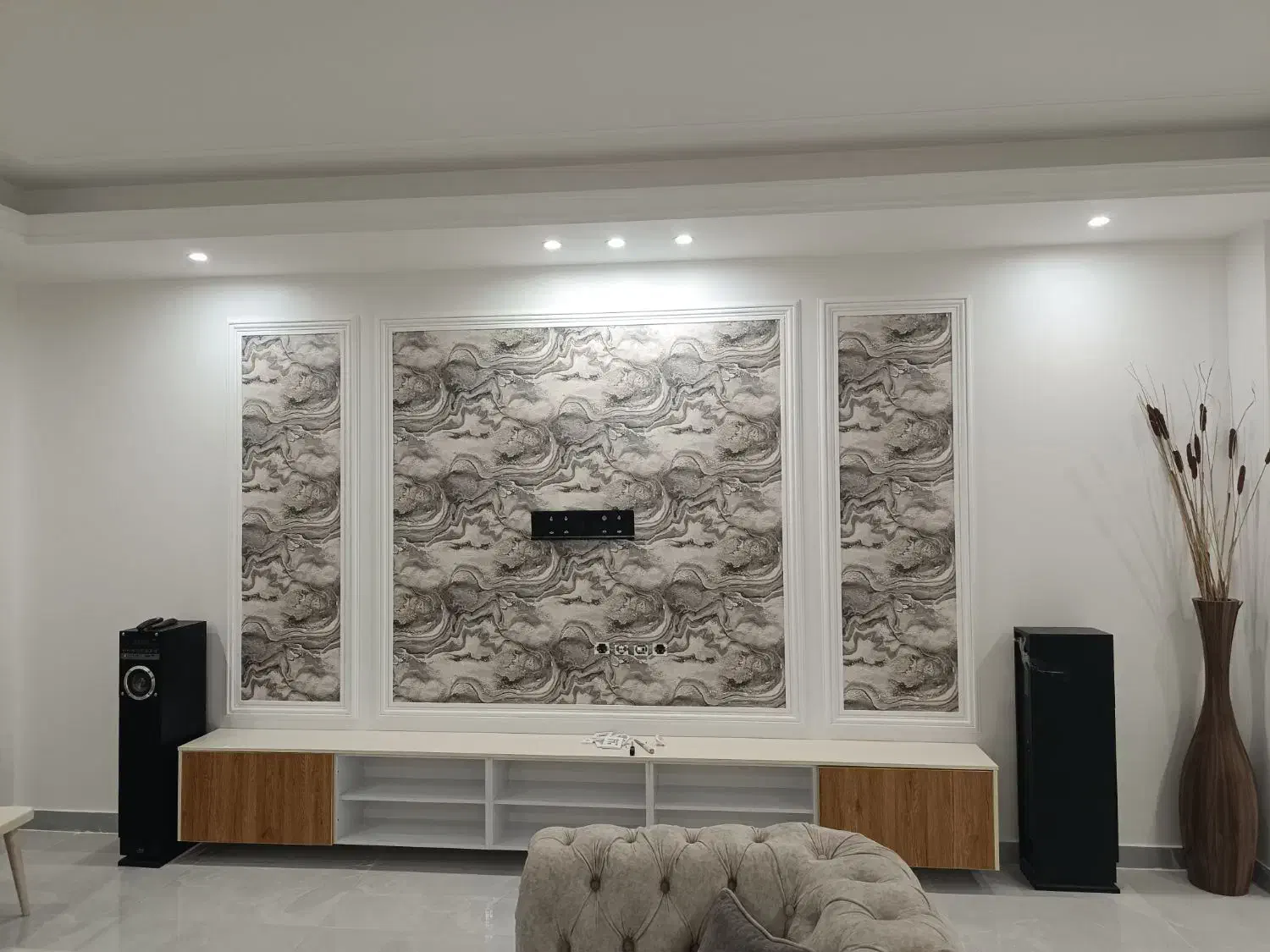 نصب و نصاب انواع کاغذ دیواری و نقاشی ساختمان|خدمات پیشه و مهارت|پرند, فاز ۴|دیوار